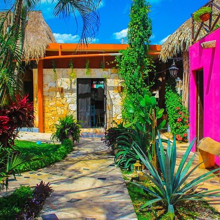 Casa Aluxes Hotel 巴利亚多利德 外观 照片
