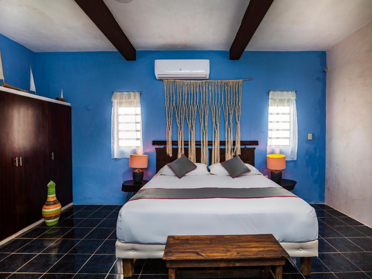 Casa Aluxes Hotel 巴利亚多利德 外观 照片