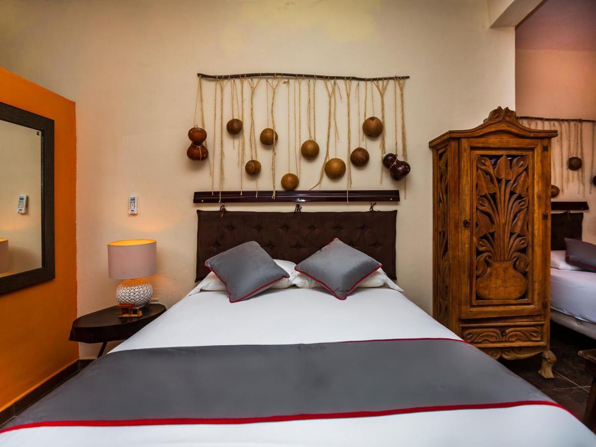 Casa Aluxes Hotel 巴利亚多利德 外观 照片