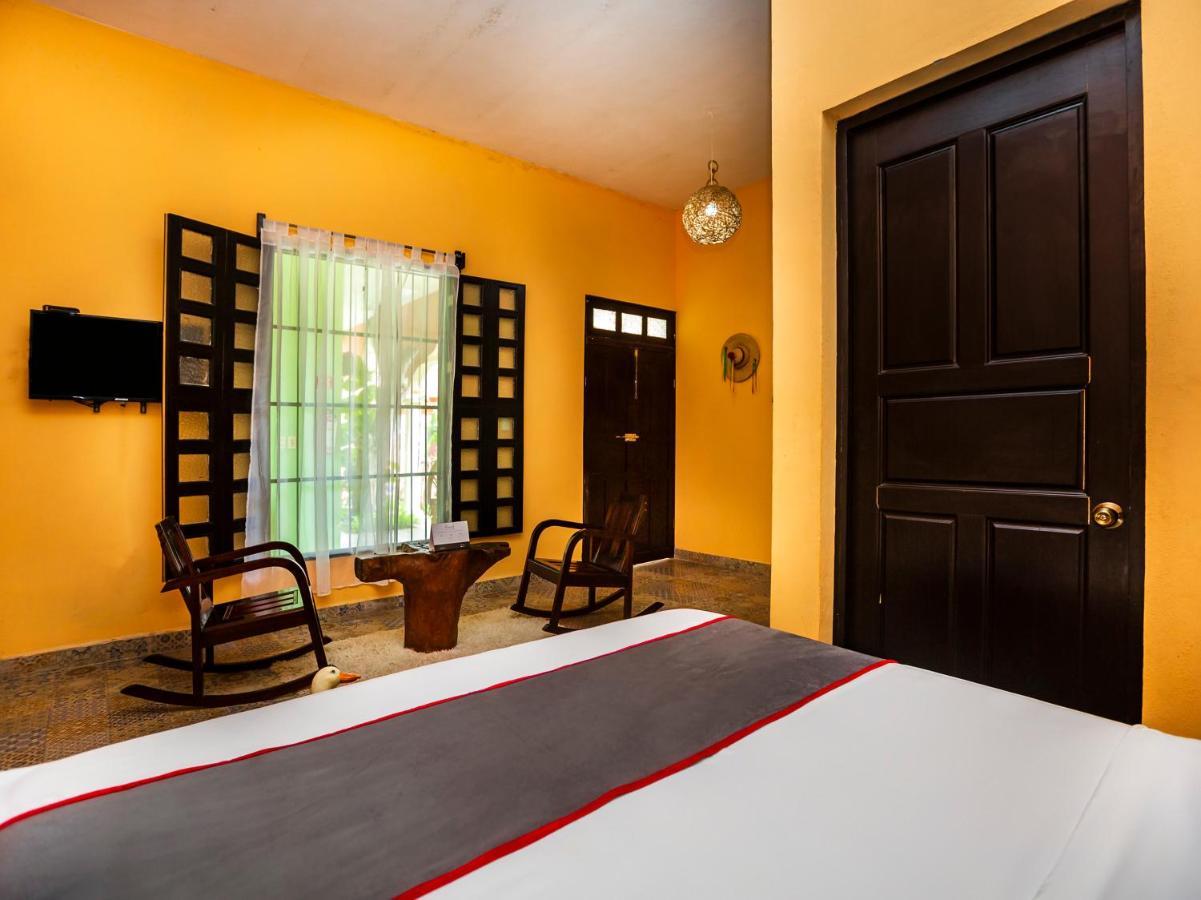 Casa Aluxes Hotel 巴利亚多利德 外观 照片