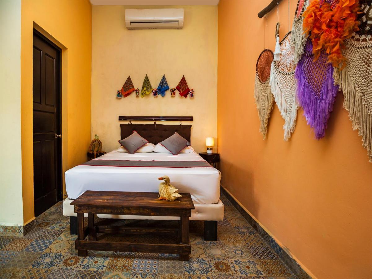 Casa Aluxes Hotel 巴利亚多利德 外观 照片