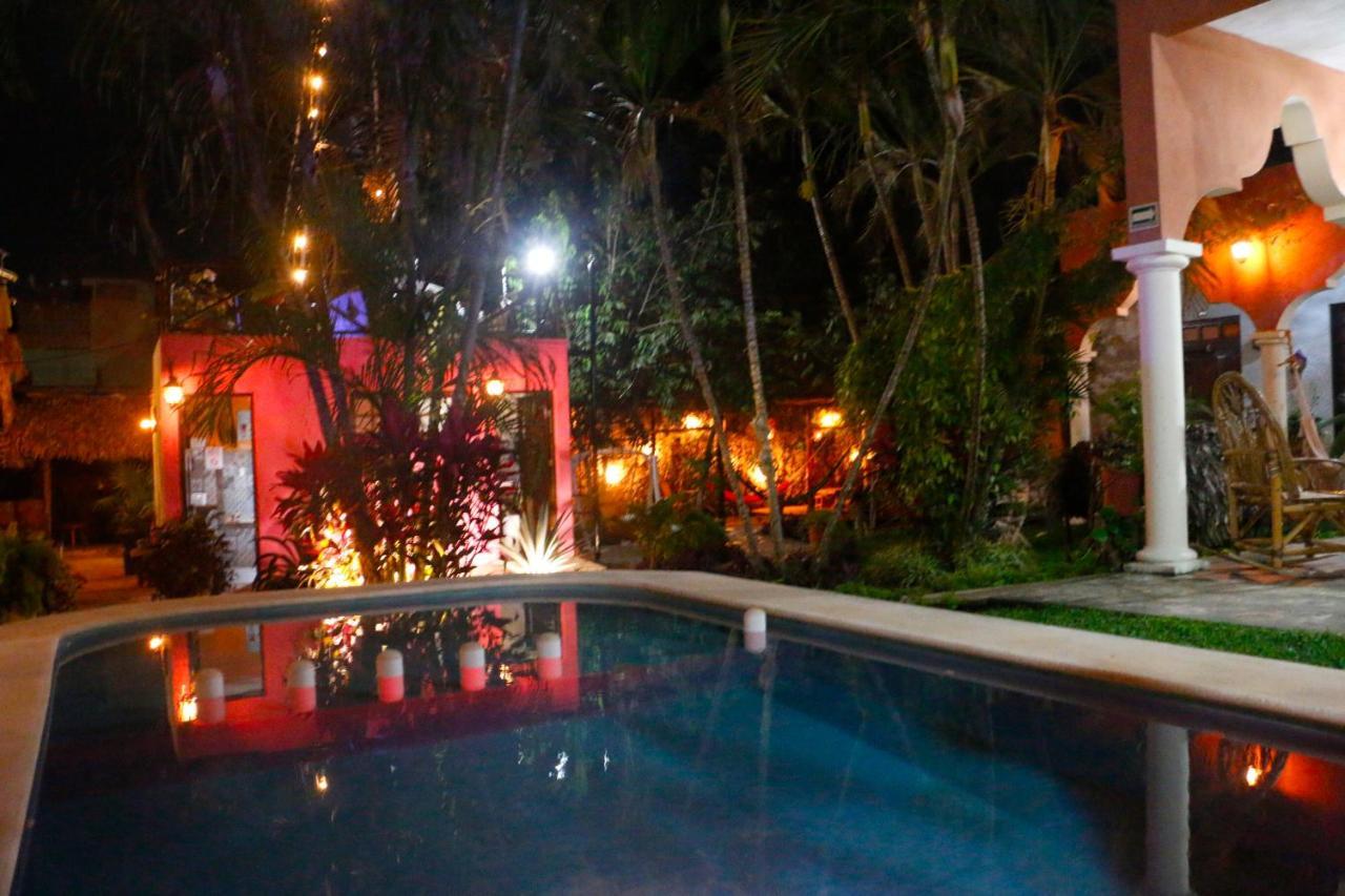 Casa Aluxes Hotel 巴利亚多利德 外观 照片