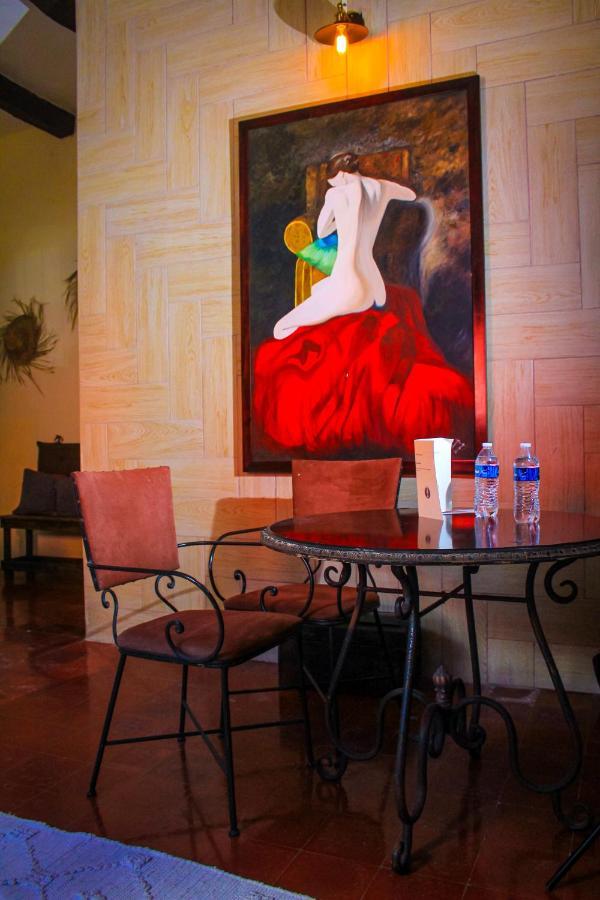 Casa Aluxes Hotel 巴利亚多利德 外观 照片