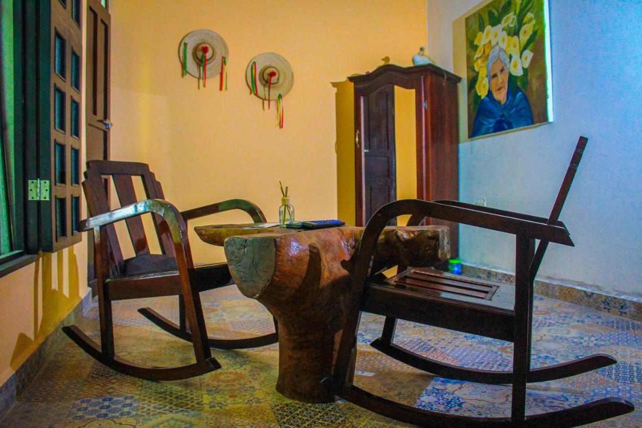 Casa Aluxes Hotel 巴利亚多利德 外观 照片
