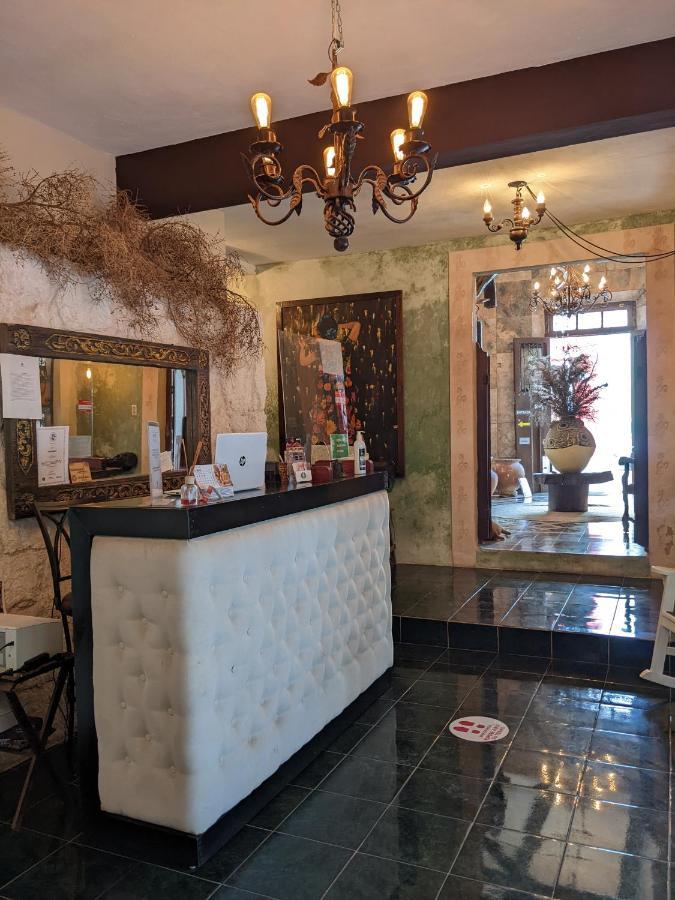 Casa Aluxes Hotel 巴利亚多利德 外观 照片